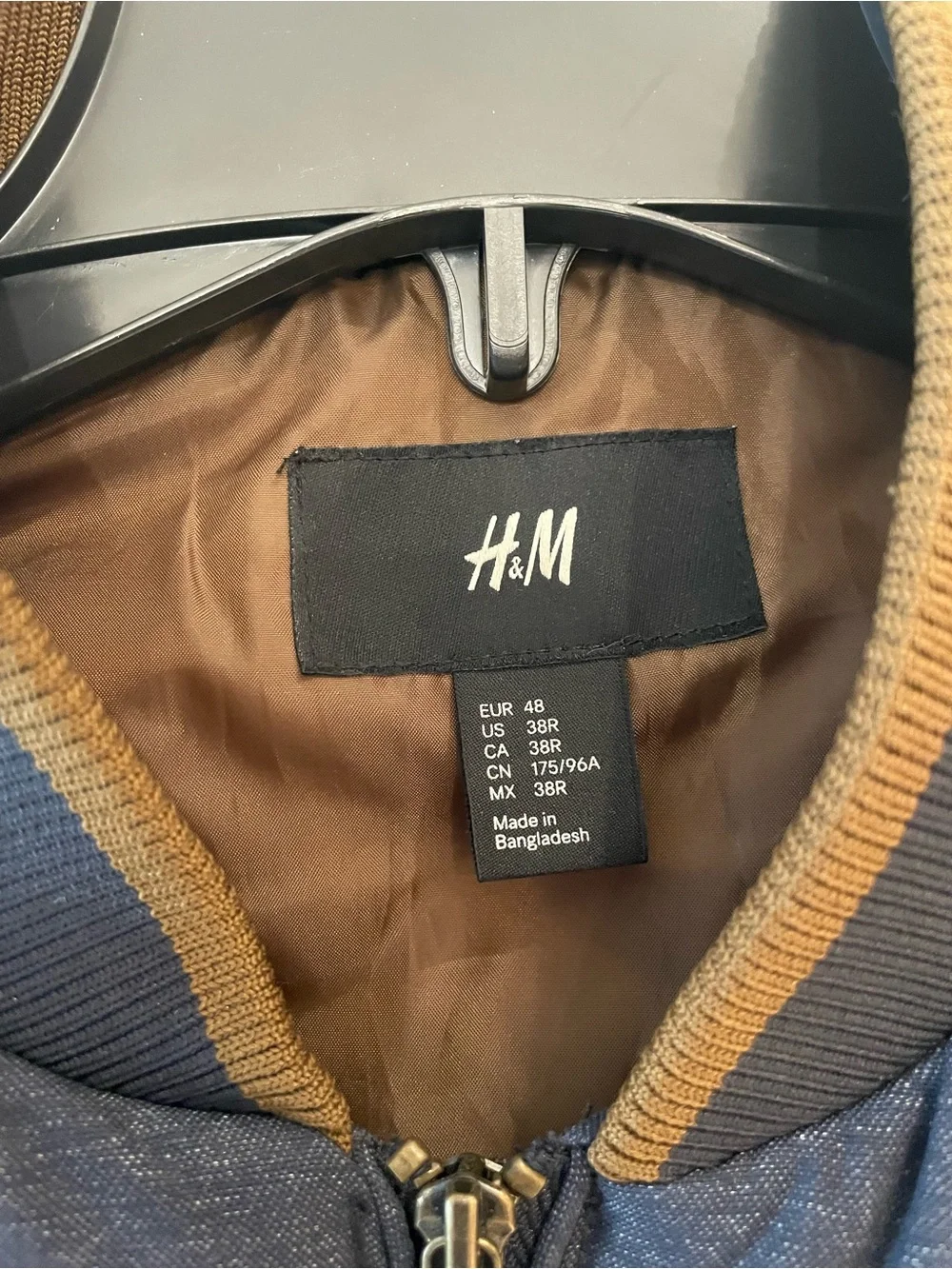 H&M Men’s Quilted Navy/Caramel Puffer Vest Size 38R(medium)
